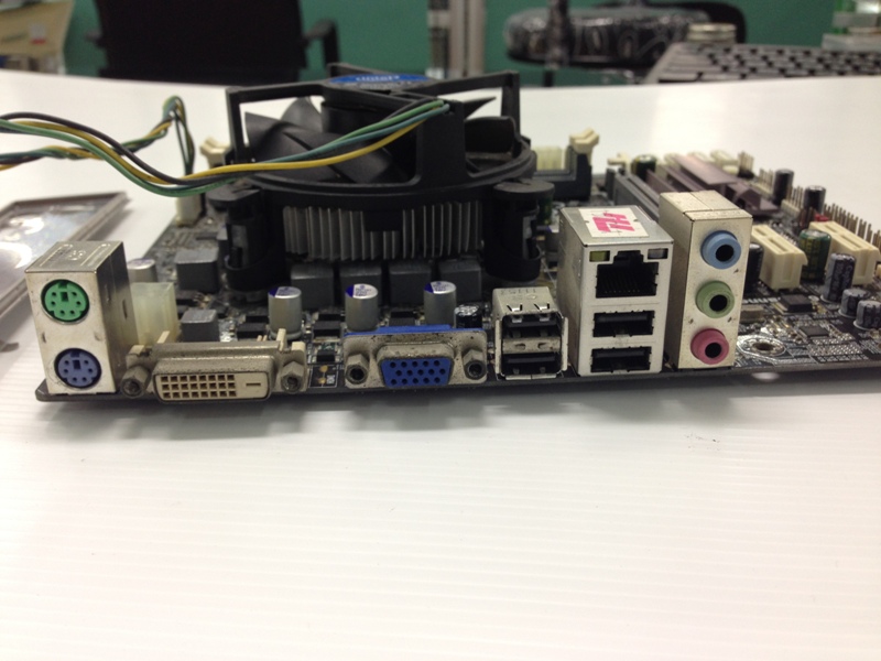 ECS ECS H61H2-M2 + i3-2100