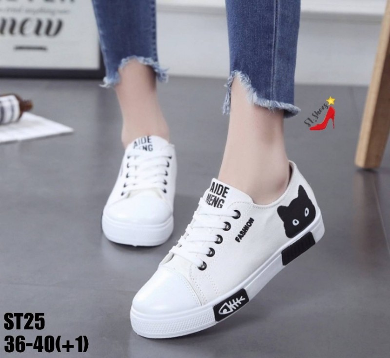 รองเท้าผ้าใบสกรีนลายน้องแมว (สีขาว)