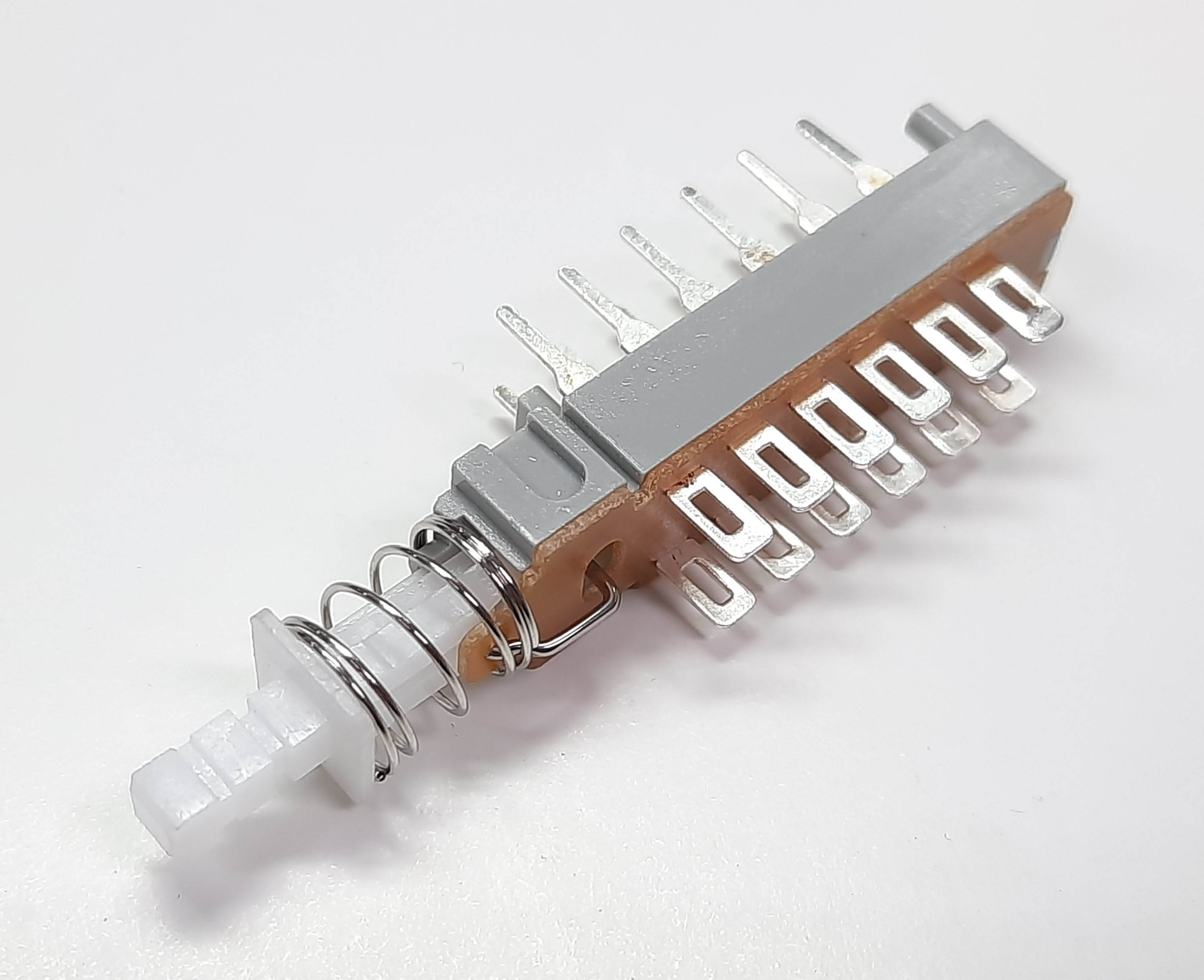 FuturePack FP2009 สวิตซ์กด 12 ขา (ใหญ่)