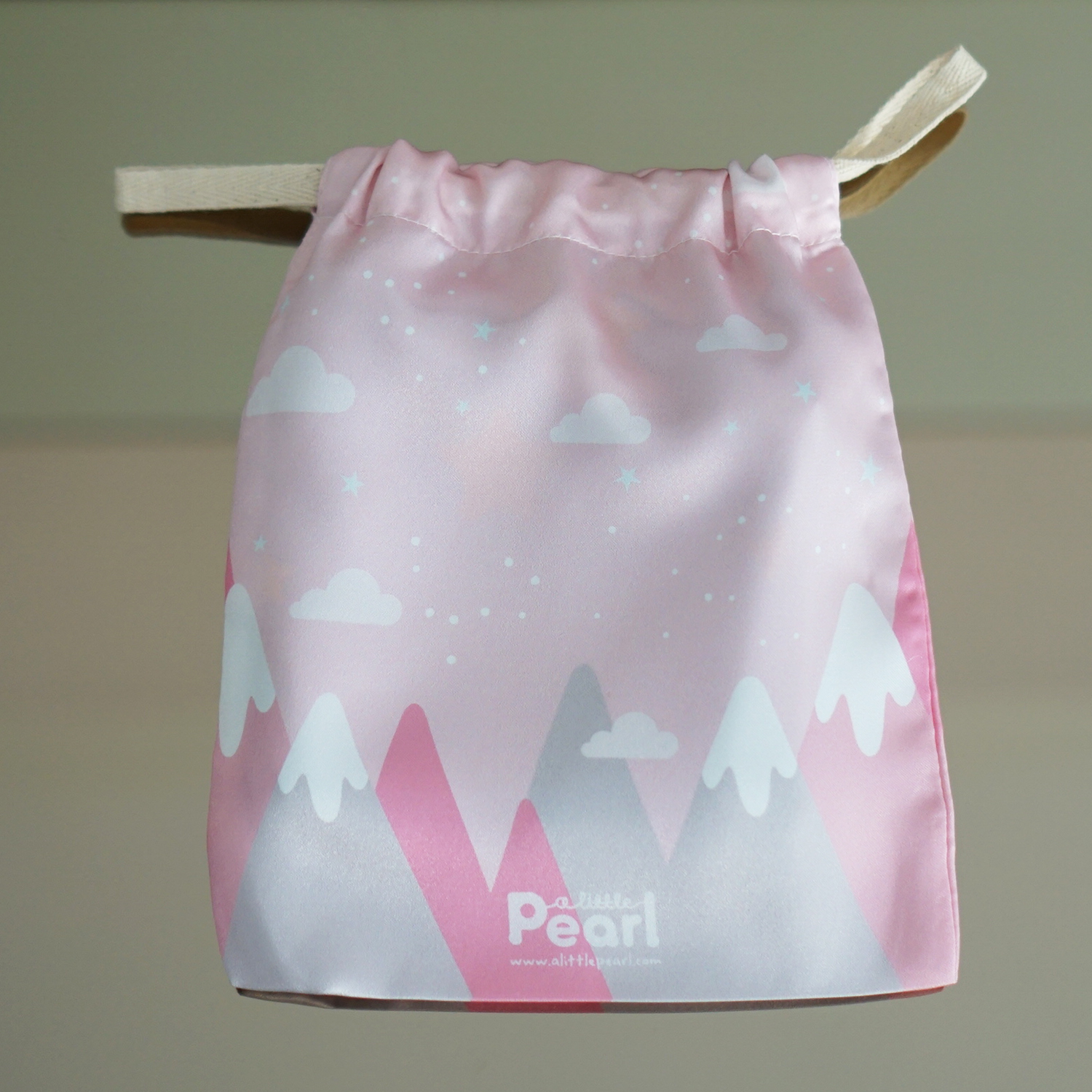 ถุงผ้าซาติน ลาย Mountain - Pink - Valentine