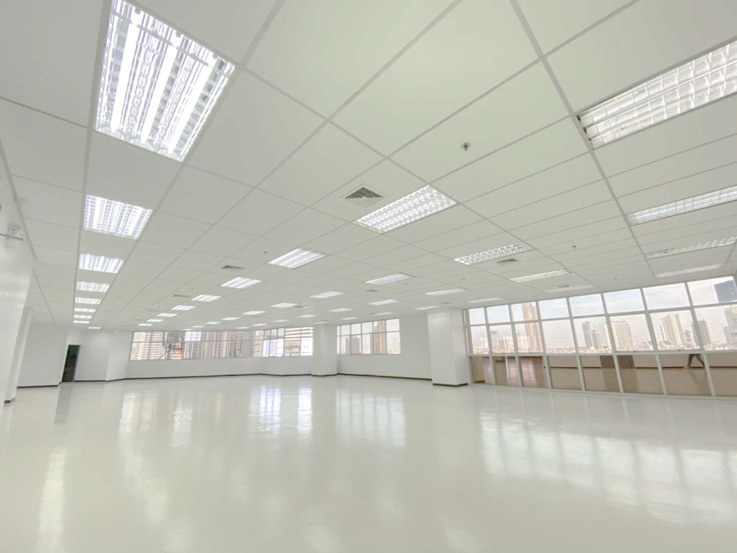 อาคารเล้าเป้งง้วน ทาวเวอร์ 1 สำนักงานให้เช่า ติดถนนวิภาวดีรังสิต ใกล้ห้าแยกลาดพร้าว และ ใกล้สวนจตุจักร