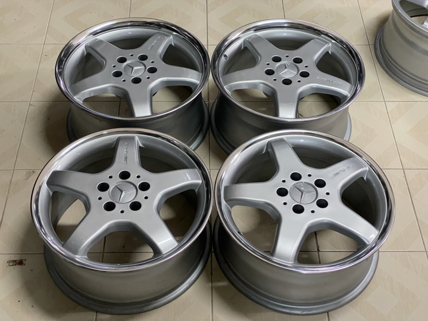 ล้อ AMG ST3 17นิ้ว สภาพสวยๆ