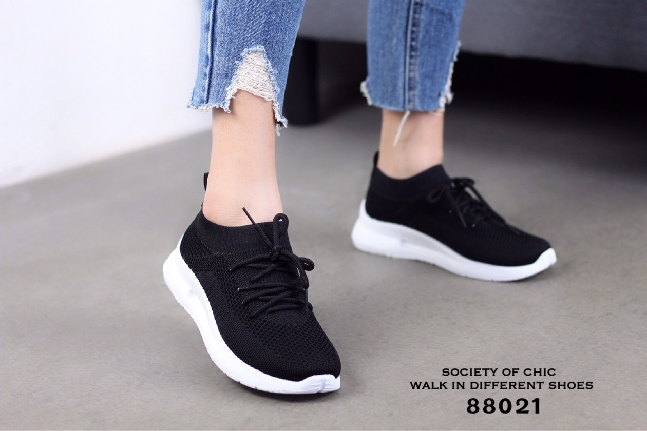 รองเท้าผ้าใบผ้ายืดขอบถุงเท้าสไตล์ Sport (สีดำ)