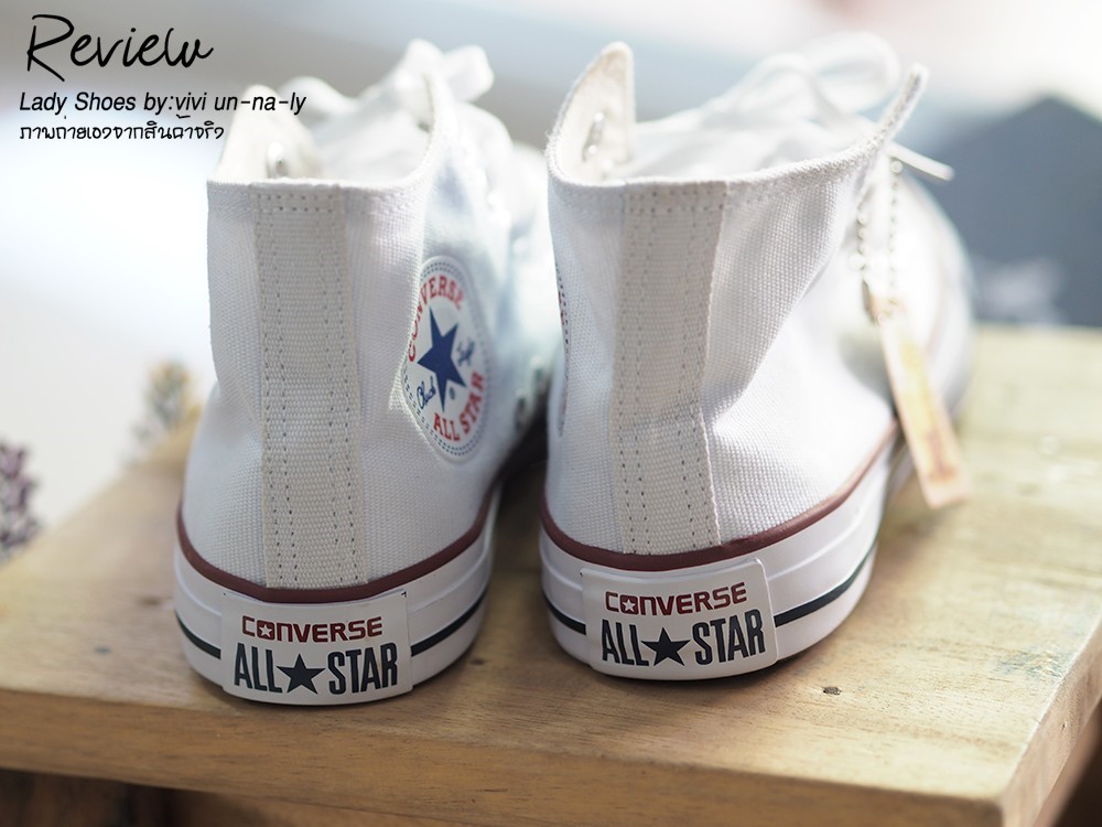 รองเท้า Converse ทรงหุ้มข้อ