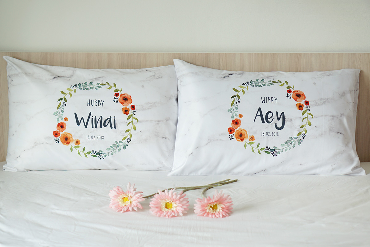ปลอกหมอนหนุนคู่ลายหินอ่อน Watercolour Floral Frame - Grey