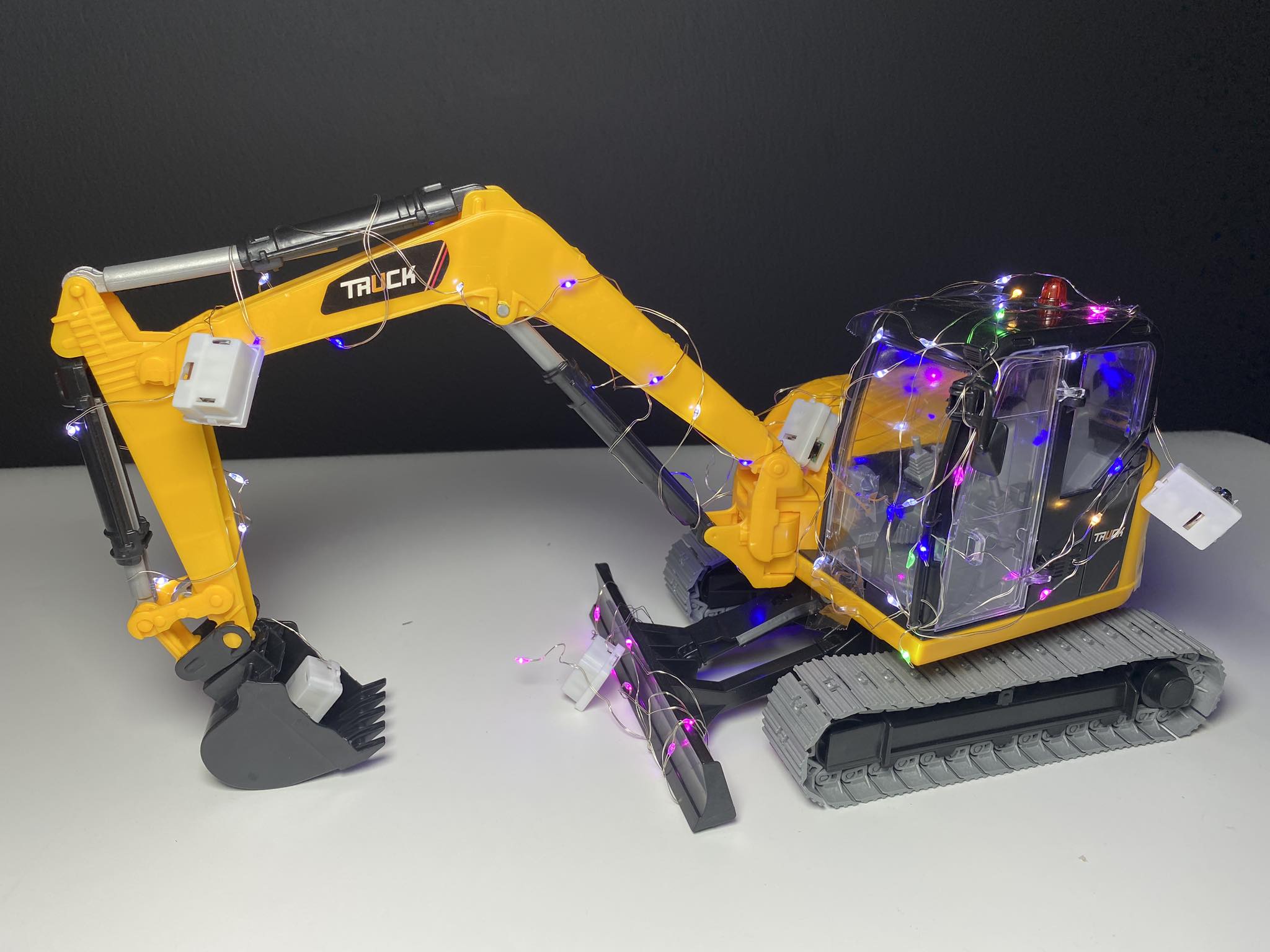 ไฟหม่ำโมเดลไฟแต่งรถบรรทุก ไฟแต่งรถบรรทุกหม่ำโมเดล ไฟจิ๋ว ไฟจำลองแต่งรถของเล่น ไฟซิ่งแต่งรถสิบล้อจำลอง โมเดลไฟรถบรรทุก