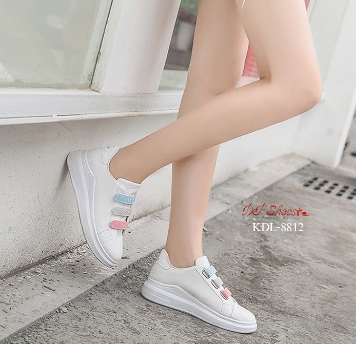 รองเท้าผ้าใบแฟชั่นแต่สายรัดเมจิกเทป