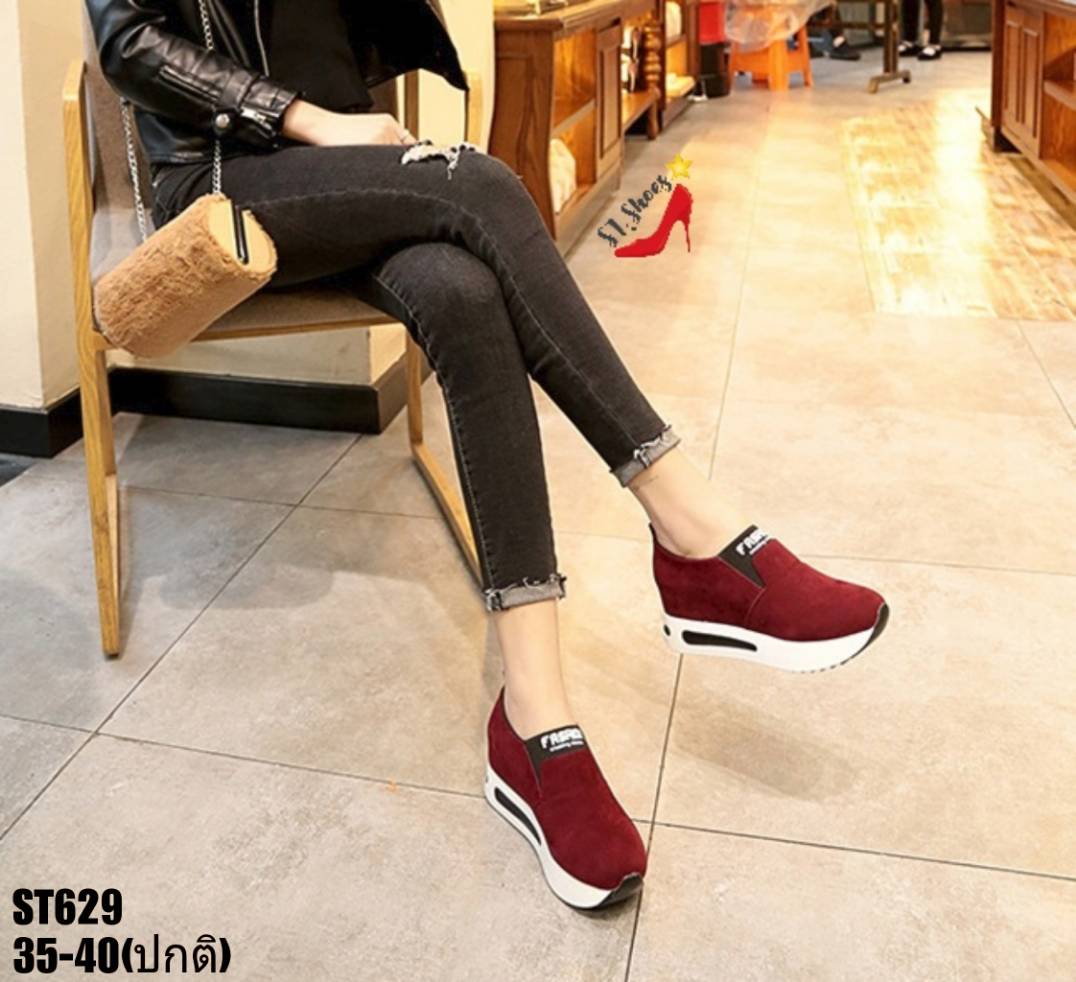 รองเท้าผ้าใบเสริมส้นแต่งส้นทูโทน (สีแดงเลือดหมู)