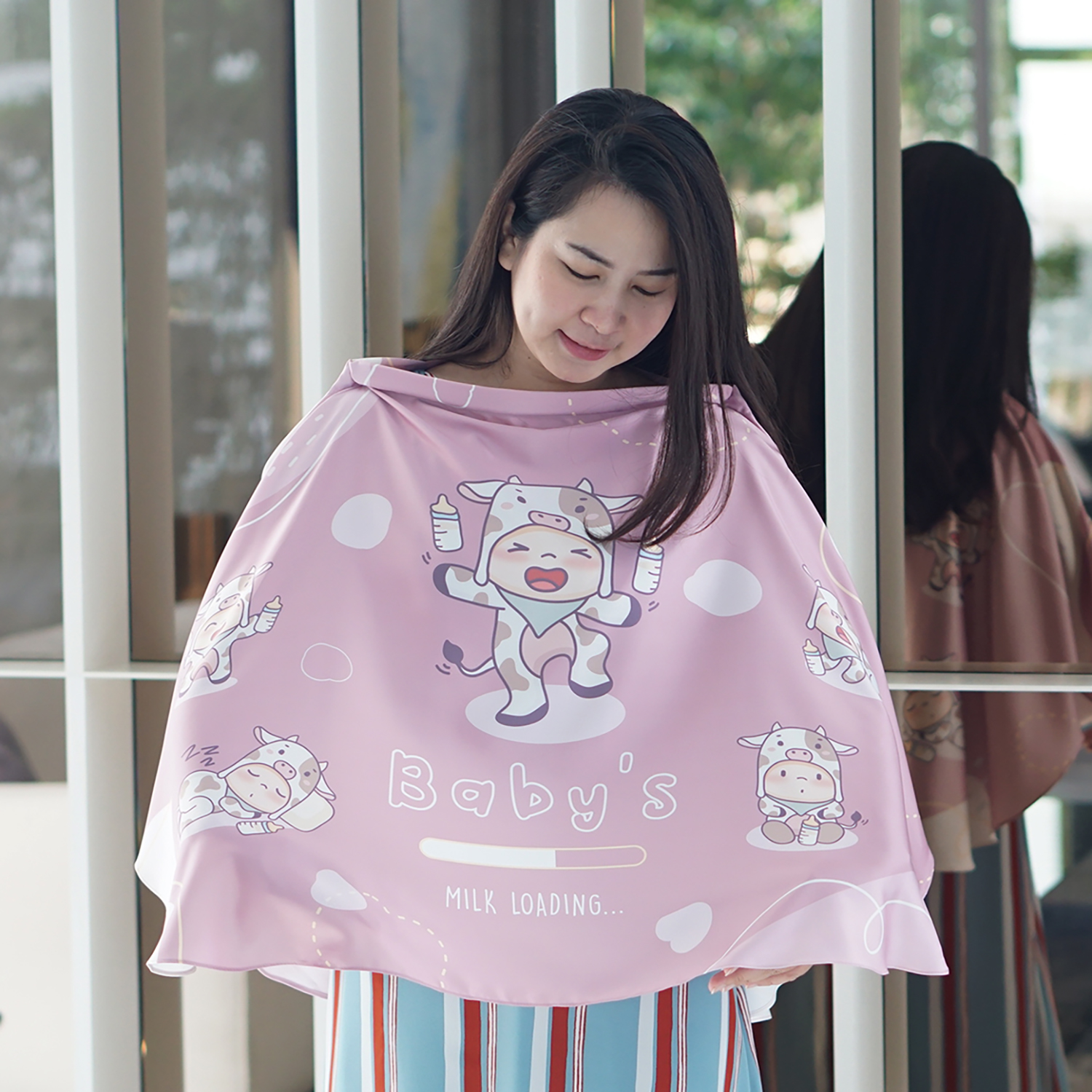 ผ้าคลุมให้นม สั่งทำใส่ชือ ลาย Cow - Pink