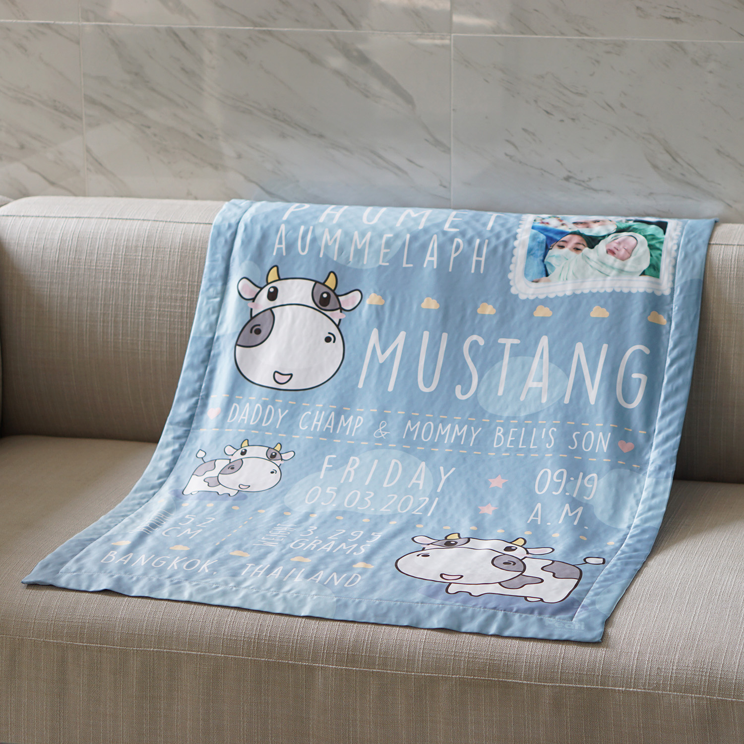 ผ้าห่มเด็ก ใส่ประวัติแรกเกิด ลายวัว Cow1 - Blue2 + เพิ่มรูปถ่าย