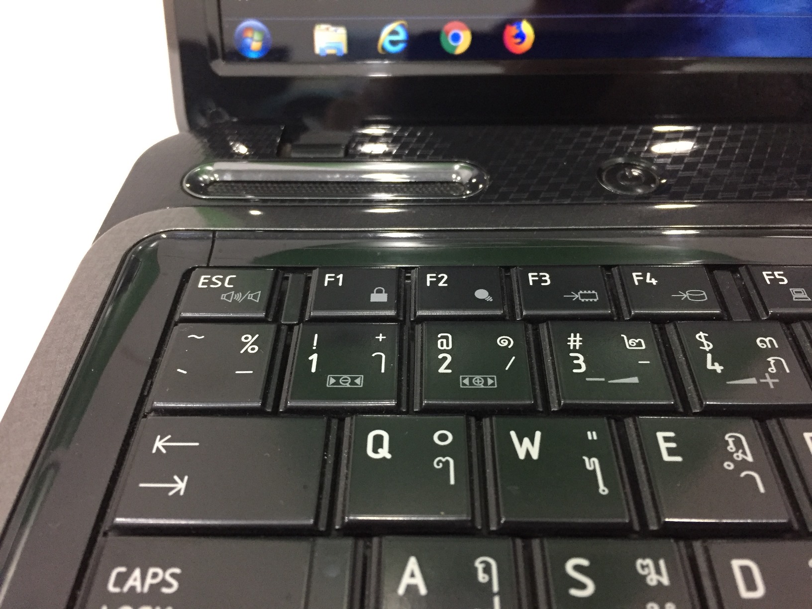 TOSHIBA Satellite L645