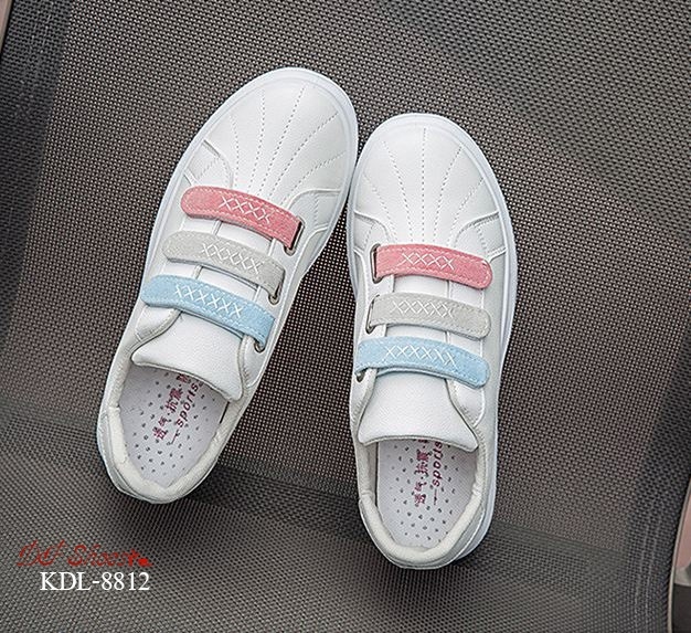 รองเท้าผ้าใบแฟชั่นแต่สายรัดเมจิกเทป