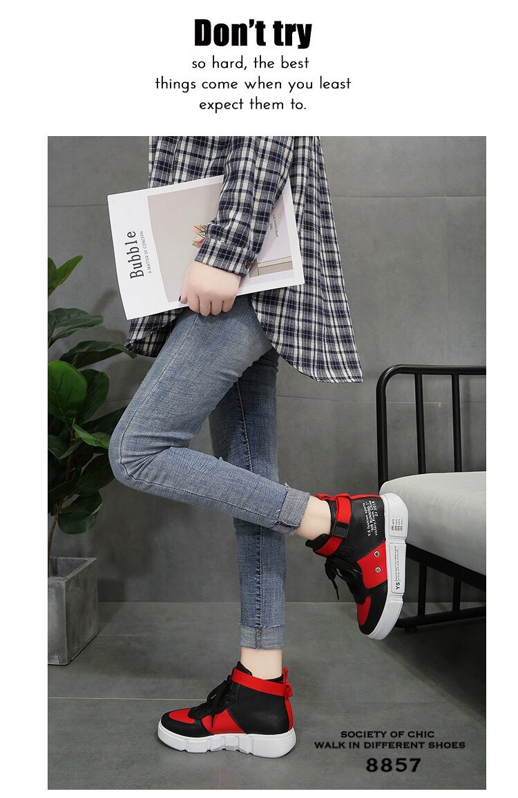 รองเท้าผ้าใบแต่งสายรัดสไตล์เกาหลี (สีดำ)