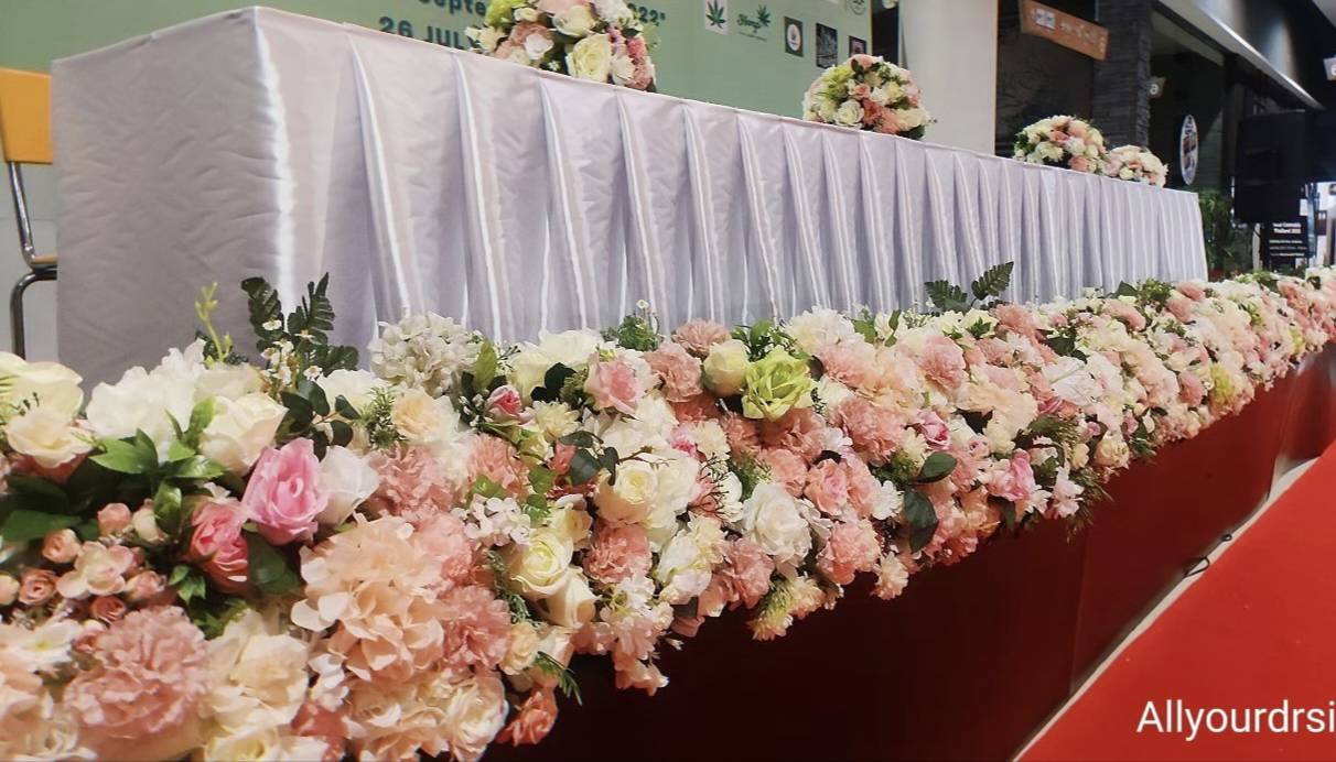 ตัวอย่างดอกไม้ปลอมหน้าเวที งาน CISW CANN Festival Thailand 2022