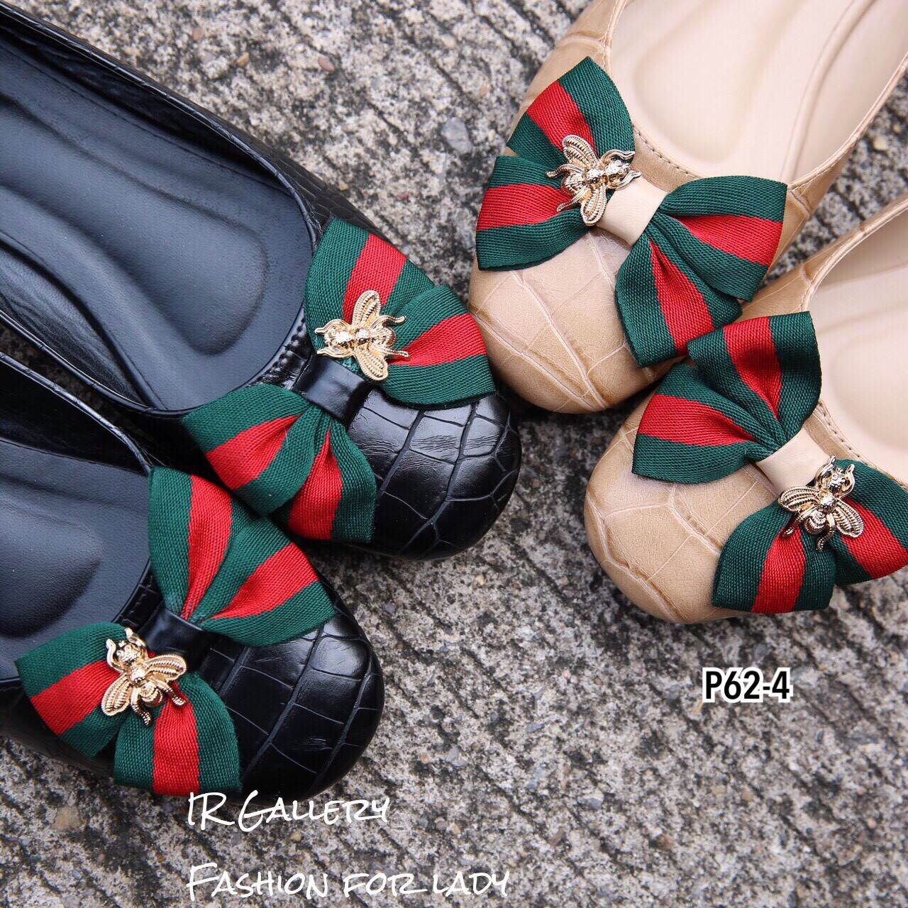 รองเท้าคัทชูส้นแบนหนังลายจระเข้ (สีดำ)