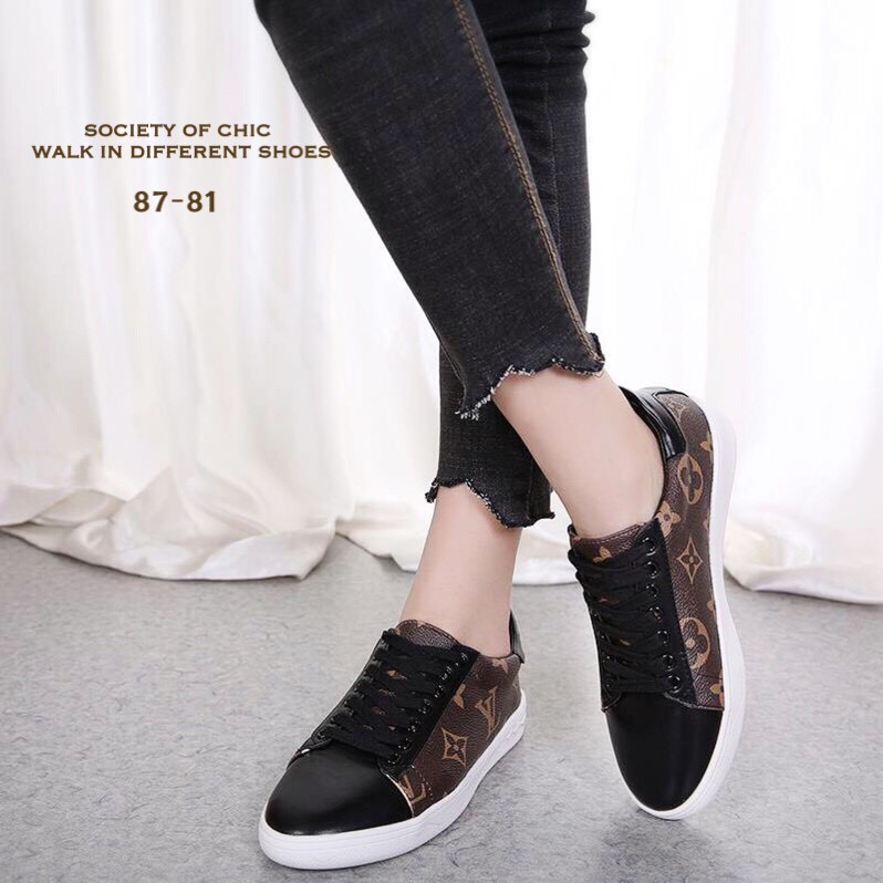 รองเท้าผ้าใบ Style LV