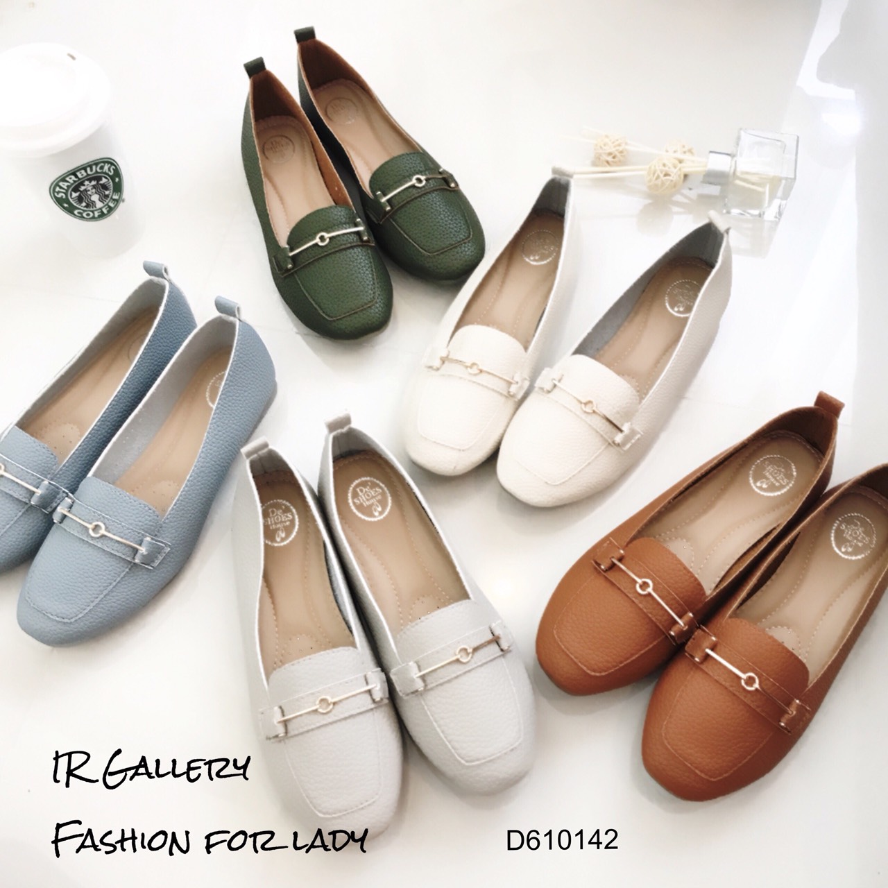 รองเท้าคัทชูหนังทรงสวมแต่งอะไหล่ (สีน้ำตาล)