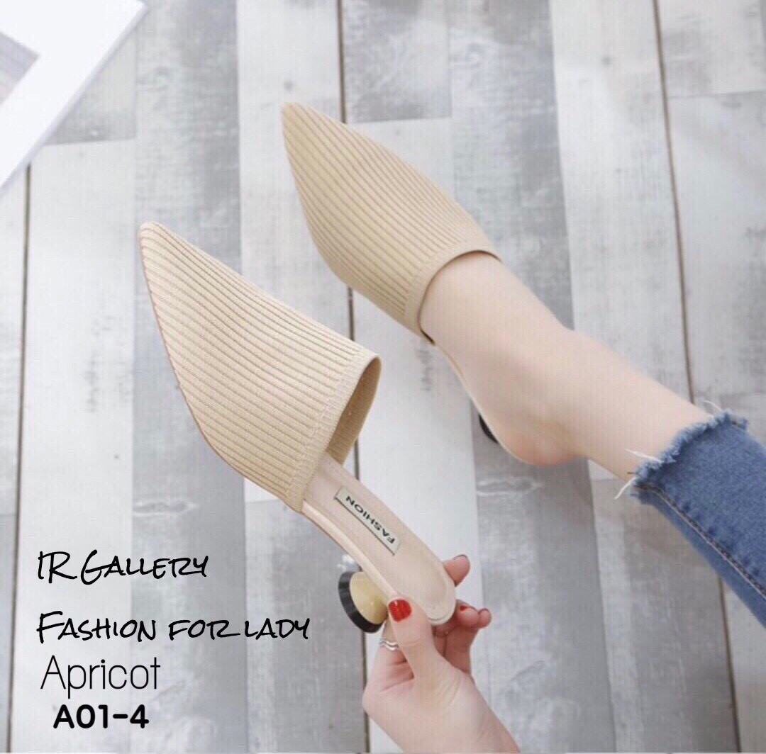 รองเท้าเปิดส้นทรงหัวแหลม (สีครีม)