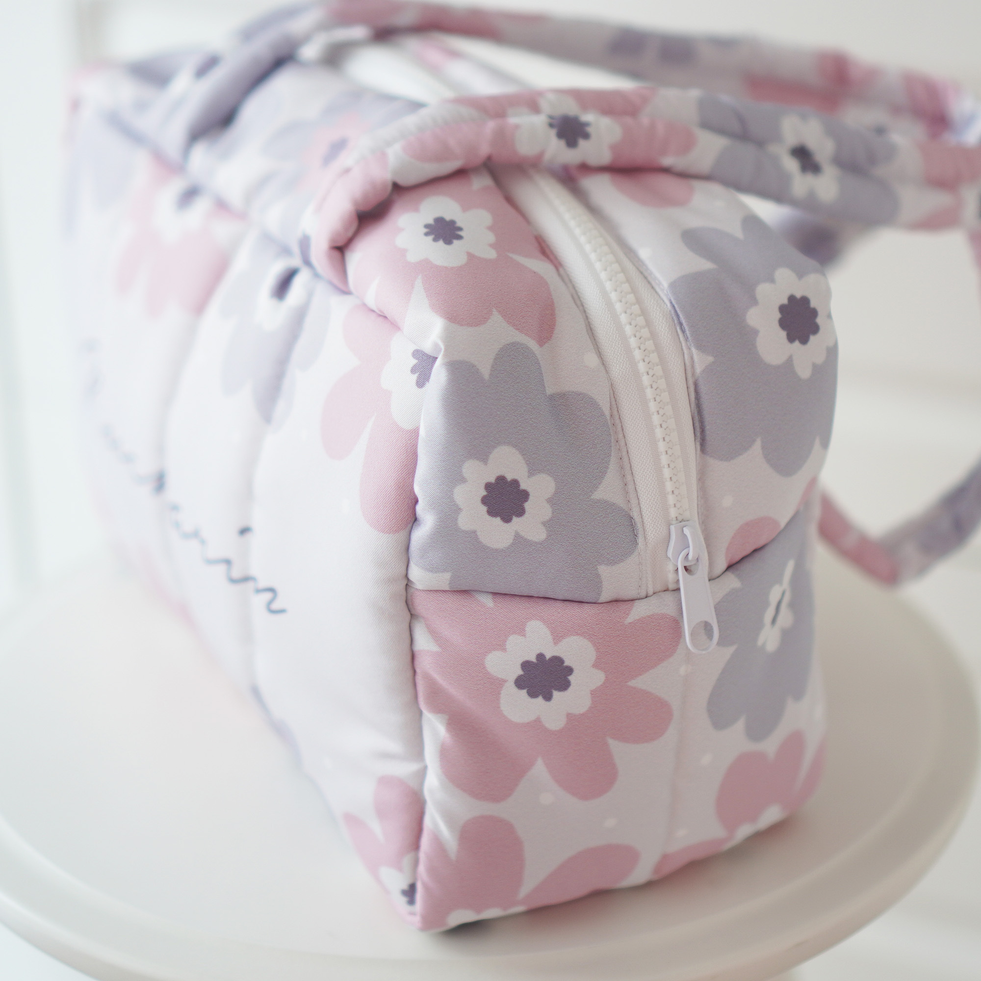 Fluffy Bowling Bag กระเป๋านุ่มนิ่ม ทรง Bowling สั่งทำใส่ข้อความ ลาย Big Flower - Light Pink (ไม่รวมผ้าพันหูกระเป๋า)