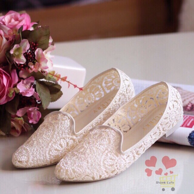 รองเท้าลูกไม้ทรง Loafer