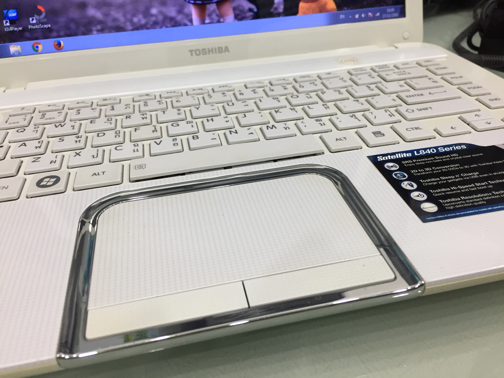 TOSHIBA Satellite L840-1005XW