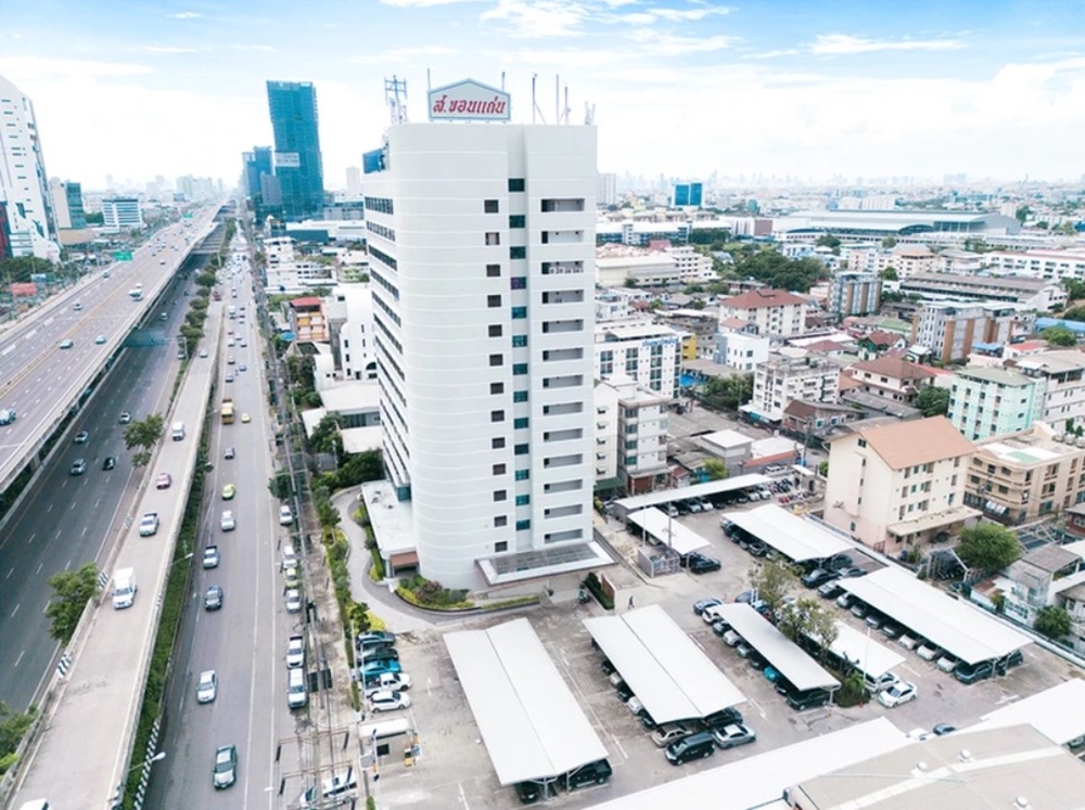 Space for rent to install advertising media on the building (Building Wrap) at S. Tower Building, next to Bangna-Trad Road.