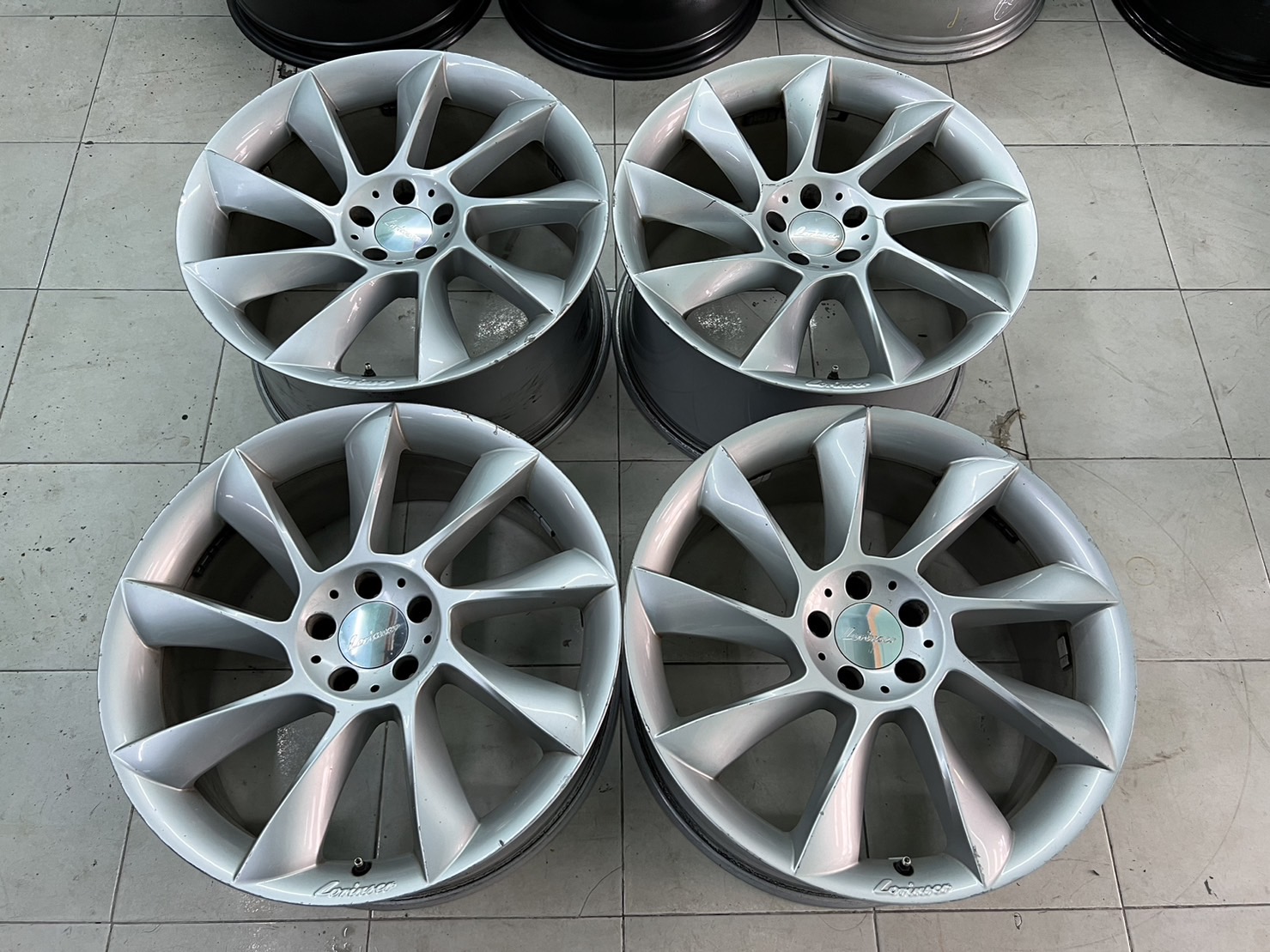 ล้อเบนซ์แท้ lorinser RS8 20" สภาพเดิมไม่ซ่อม