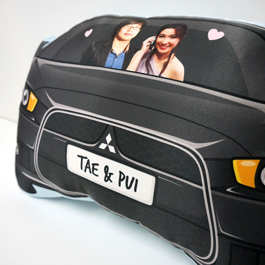 หมอนรถ Mitsu Lancer Ex - Black