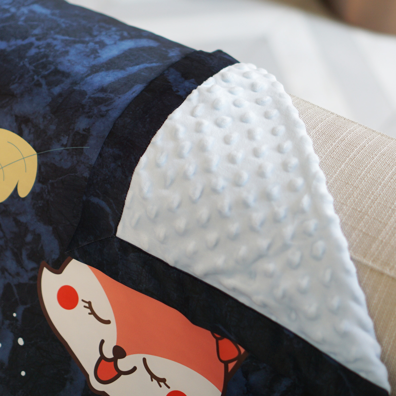 ผ้าห่มสั่งทำใส่ชื่อ ลายหินอ่อนสีกรม - Fox