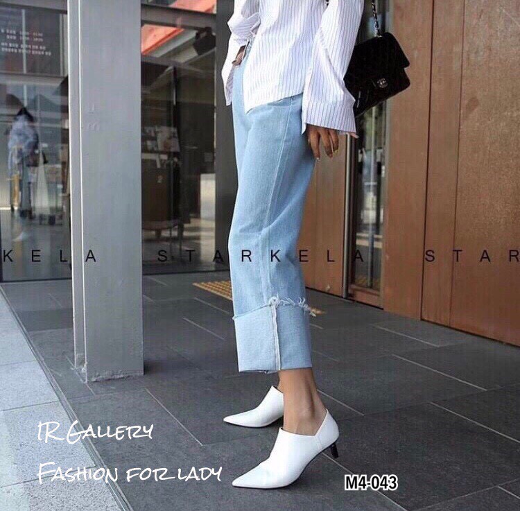 รองเท้าคัทชูหนังทรงผ้าใบ (สีดำ)