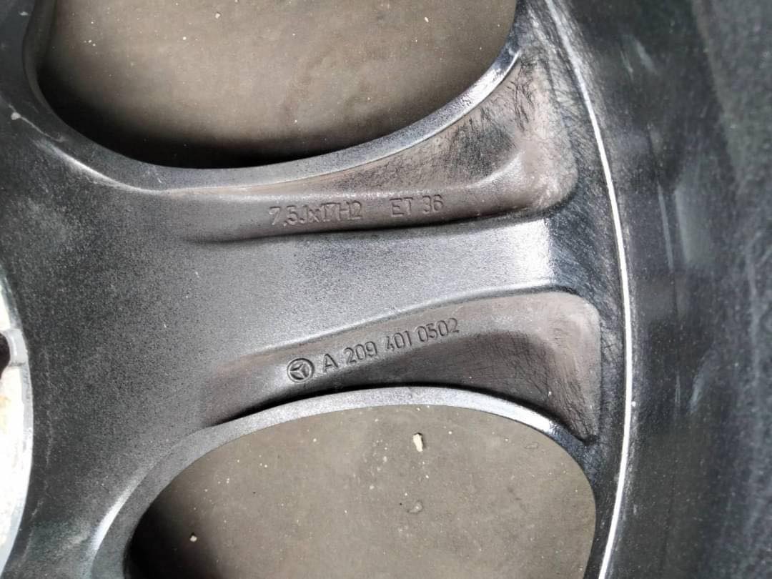 ล้อแท้ กล้วย เดิม W209 17นิ้ว