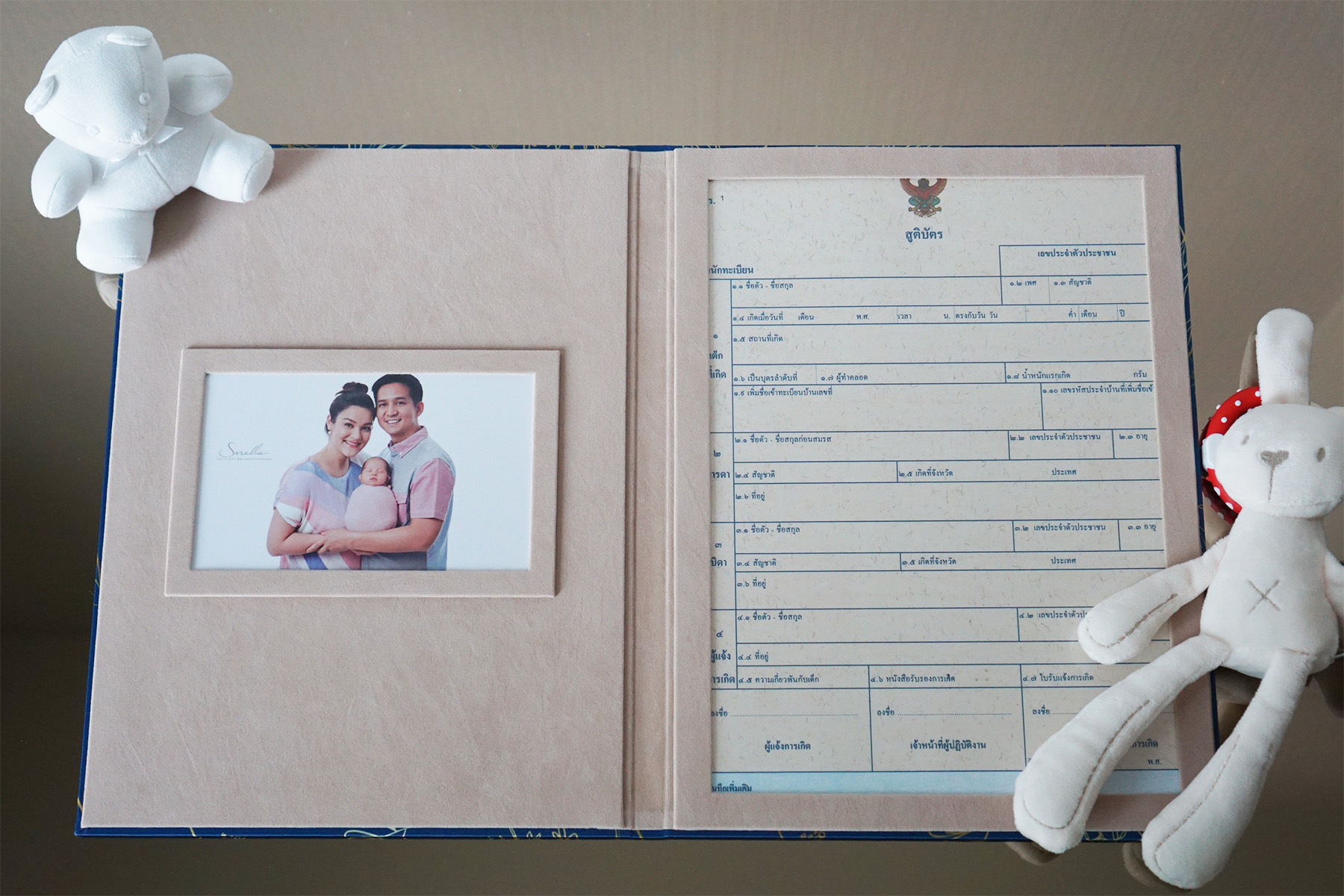 แฟ้มทะเบียนสมรส/สูติบัตร สั่งทำใส่ข้อความ ลาย Chinese Calendar - Space - Navy