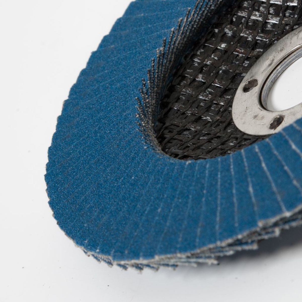 แผ่นเจียรทรายซ้อนหลังแข็ง MARATHON 4 นิ้ว No.240 Flap Disc Aluminum Oxide (10อัน/กล่อง)