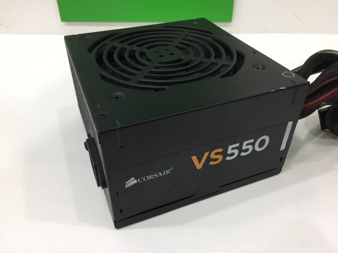 Corsair VS550 550W. 80+
