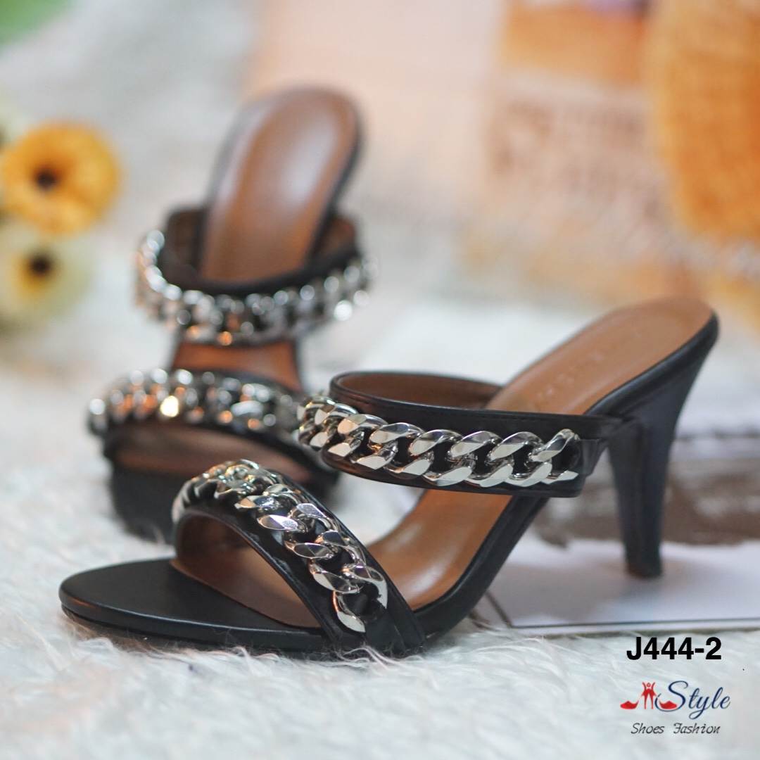 รองเท้าส้นสูงแต่งโซ่ Style Givenchy (สีดำ)