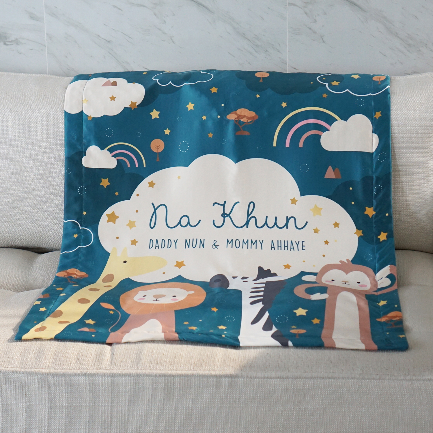 ชุดของขวัญเด็กแรกเกิด หมอนหลุม + หมอนรองให้นม+ ผ้าห่มขนาด 75x100cm ลาย Safari - Dark Green