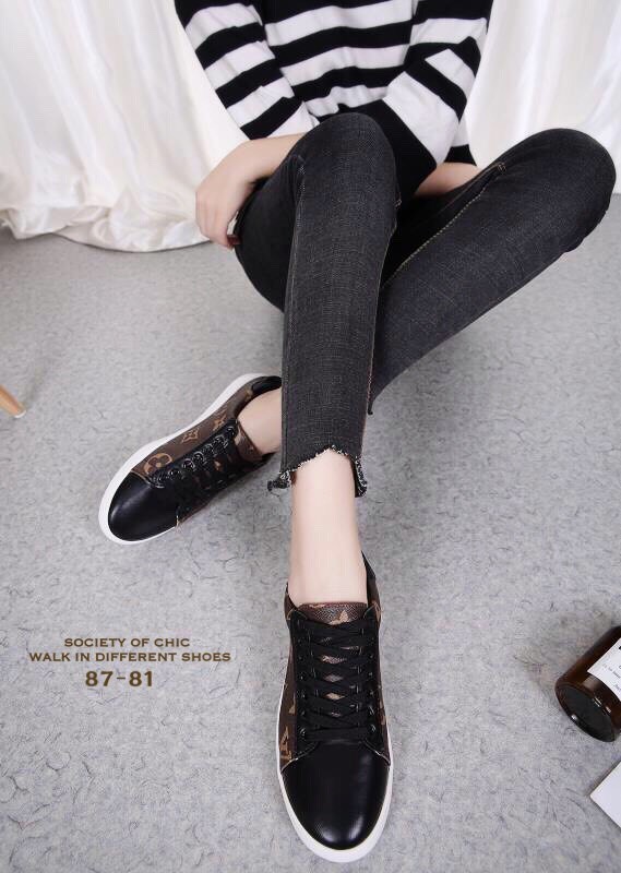 รองเท้าผ้าใบ Style LV