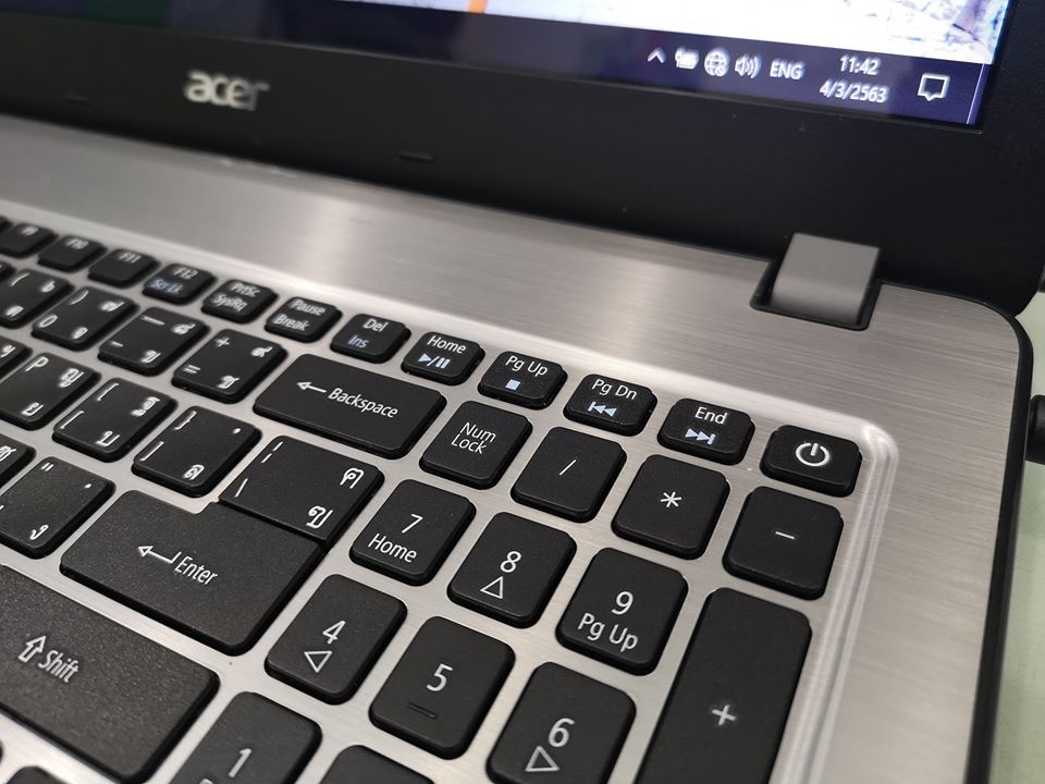 Acer Aspire F5-573G-566F