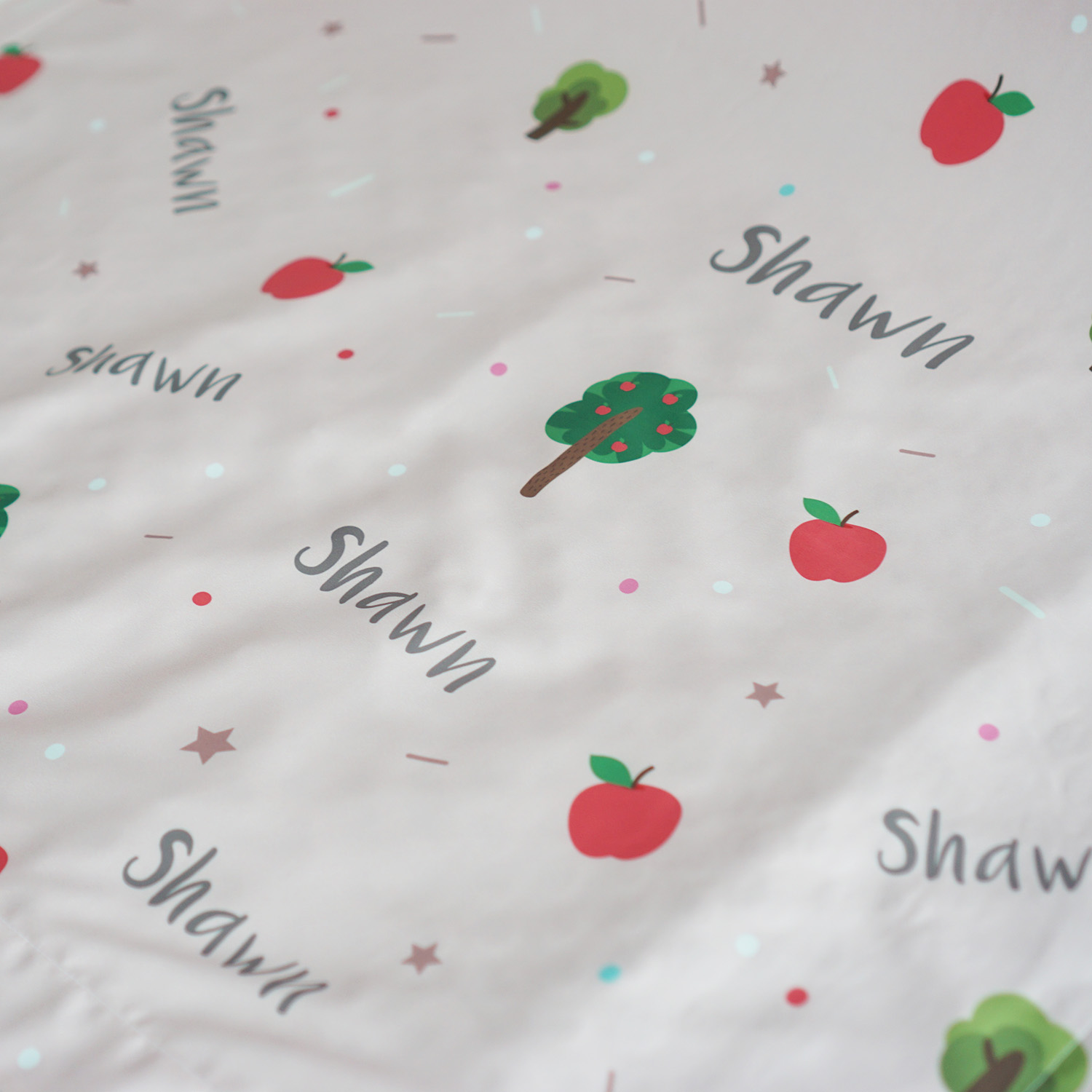 ผ้าห่ม สั่งทำใส่ชื่อ Pattern - Apple - Light Peach