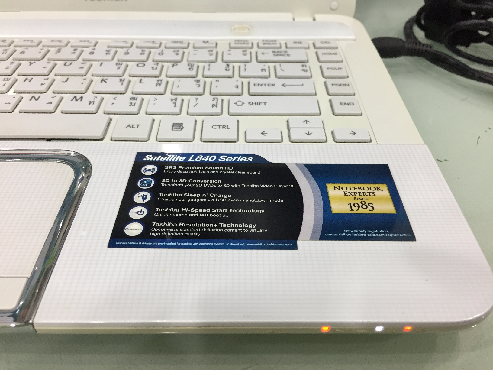 TOSHIBA Satellite L840-1005XW