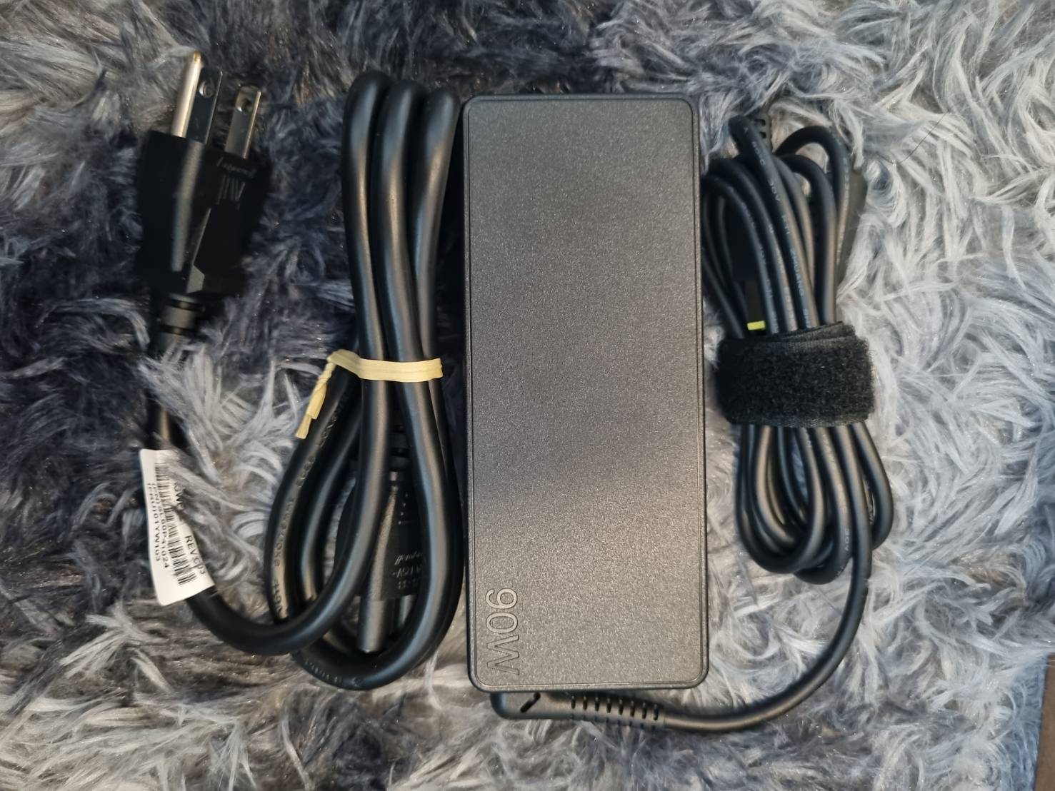 แท่นเชื่อมต่อ ThinkPad Universal USB-C Dock 40AY0090TW ของใหม่