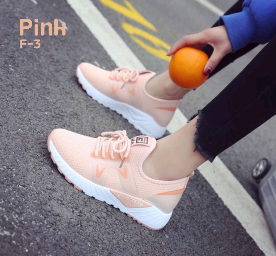 รองเท้าผ้าใบแฟชั่นทรง Sport Style Fila (สีดำ)