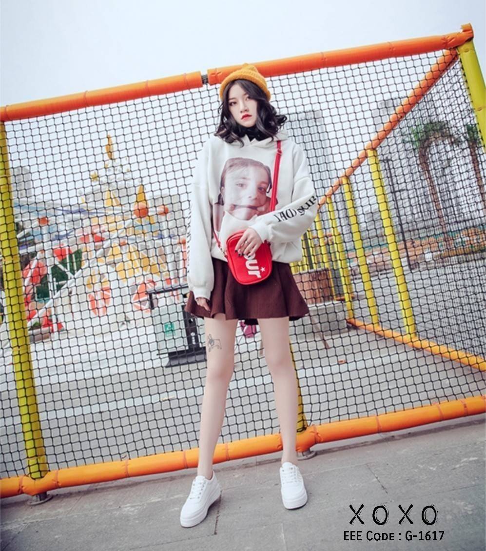 รองเท้าผ้าใบปักลายใบ้ไม้พาสเทล (สีน้ำตาล)