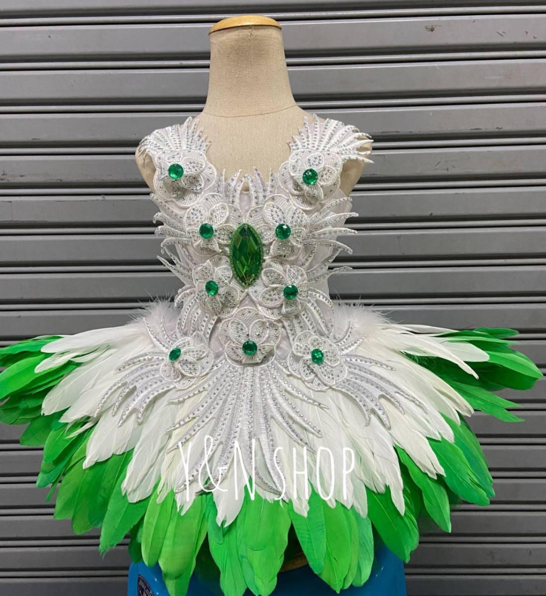 Y&NShop ชุดดรัมเมเยอร์ ชุดเชียร์ลีดเดอร์ เด็กหญิงอนุบาล-ประถมต้น ชุดขนนก