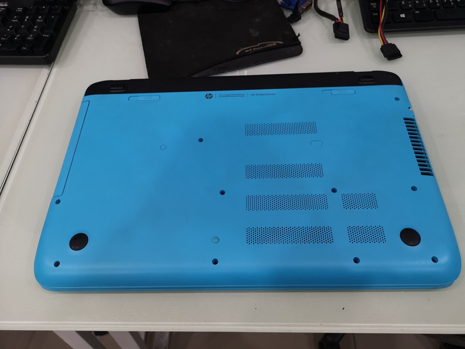 HP Pavilion 15-p004TX