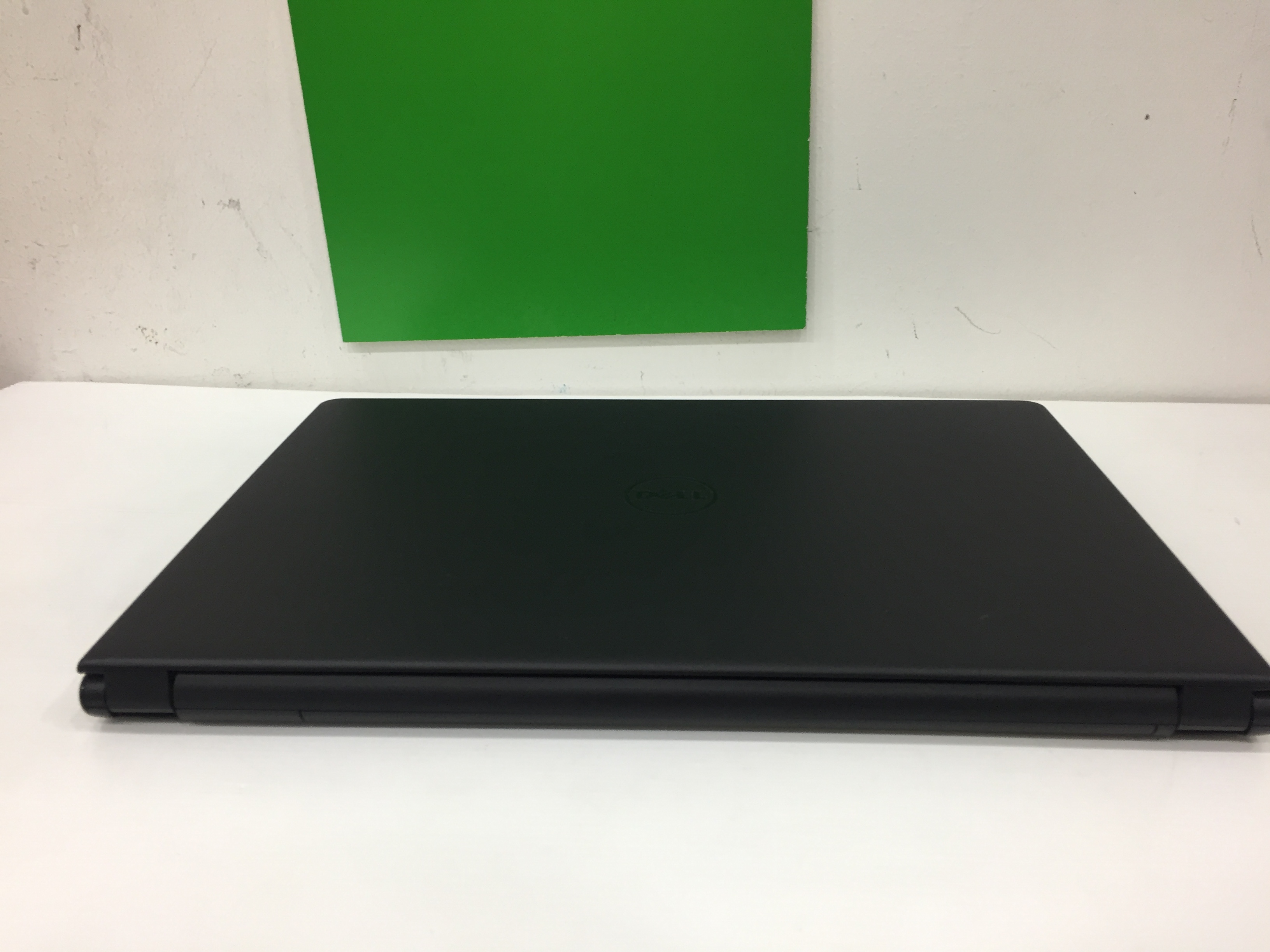 DELL Inspiron 3558