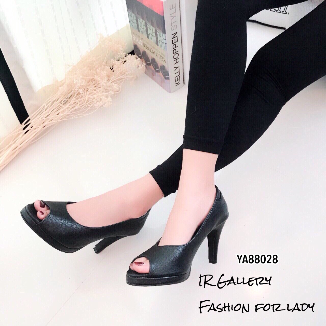 รองเท้าคัทชูส้นสูงเปิดหน้า (สีทอง)