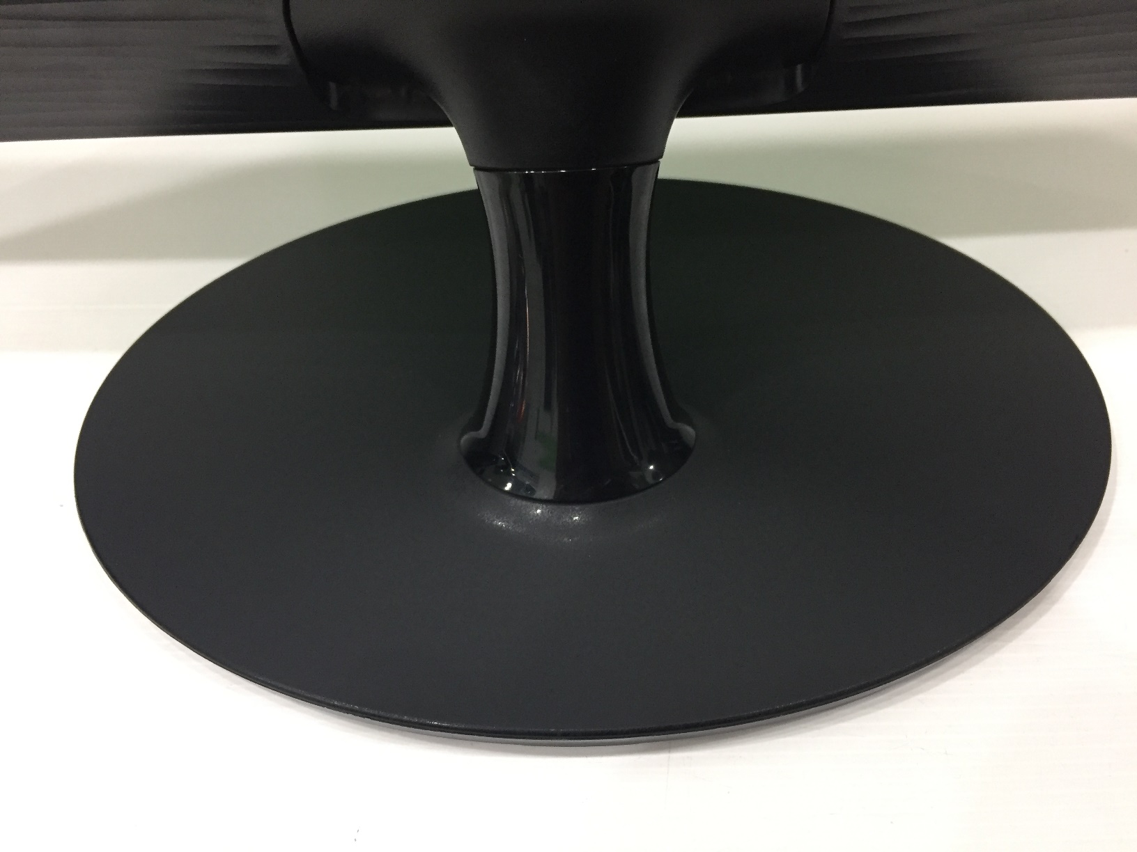 SAMSUNG LS24D300HS 24" Full HD