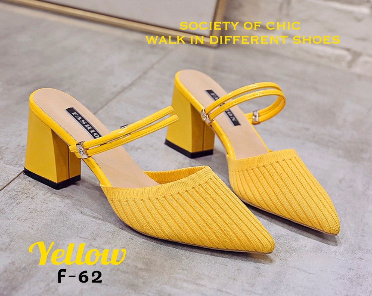 รองเท้าส้นเตี้ยสไตล์ Maxi (สีดำ)