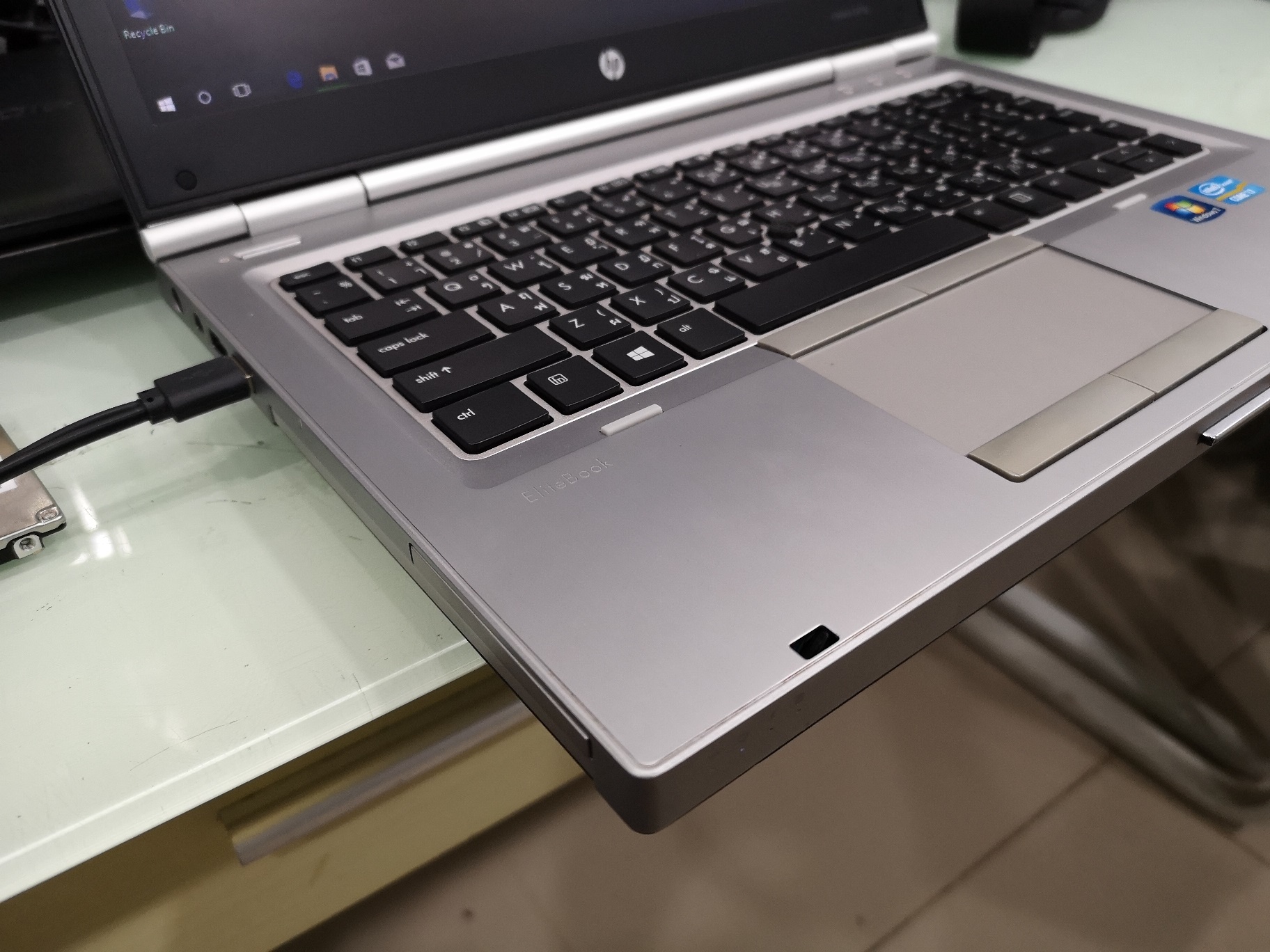HP EliteBook 8470p 722TX